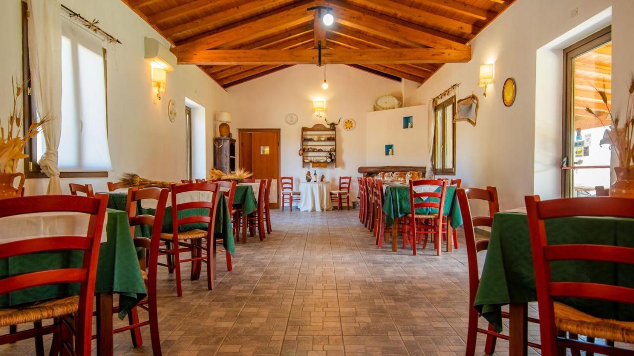Agriturismo Carrucana Martis Buitenkant foto